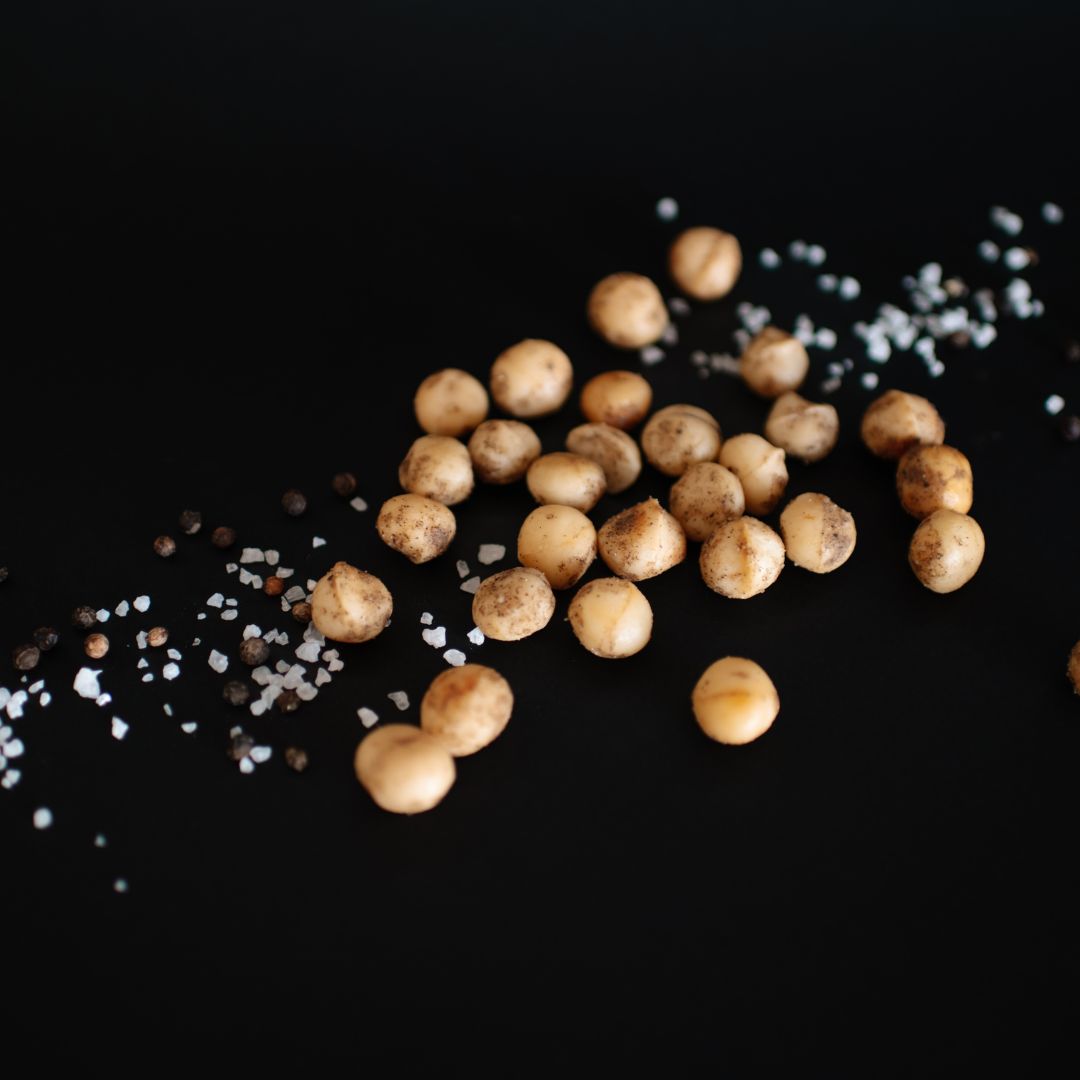 Dry Roasted Macadamia Nuts with Namibian Sea Salt & Cracked Pepper (12 x 40g)
