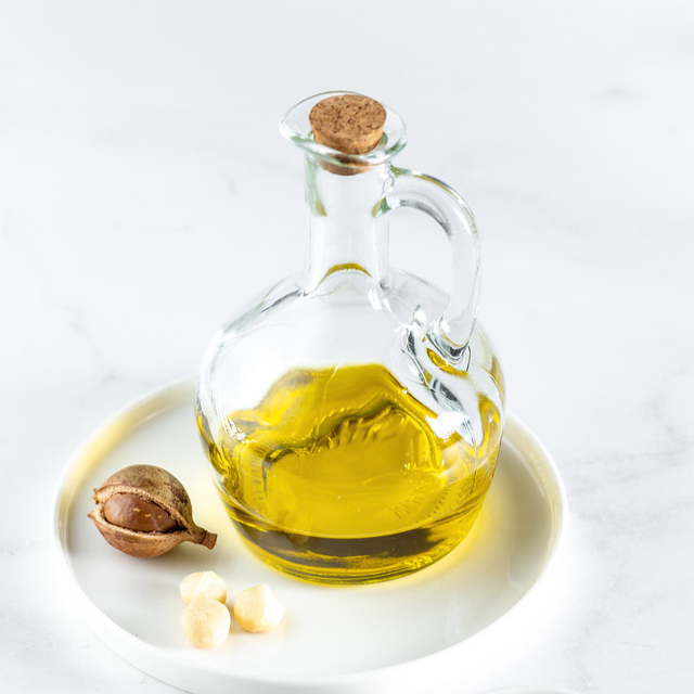 Macadamia Oil Extra Virgin Cold Pressed (500ml)